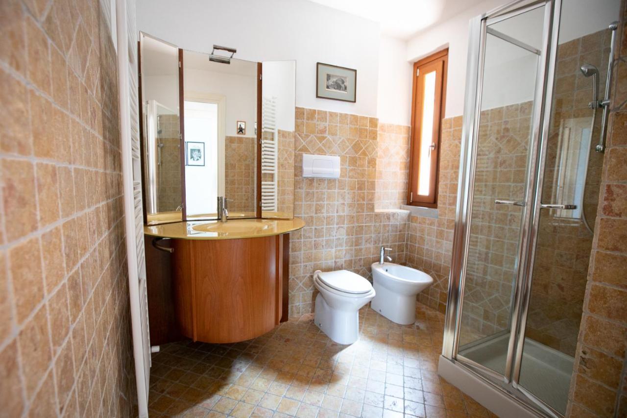 Iseolakerental - La Stallina - Monte Isola Exterior photo